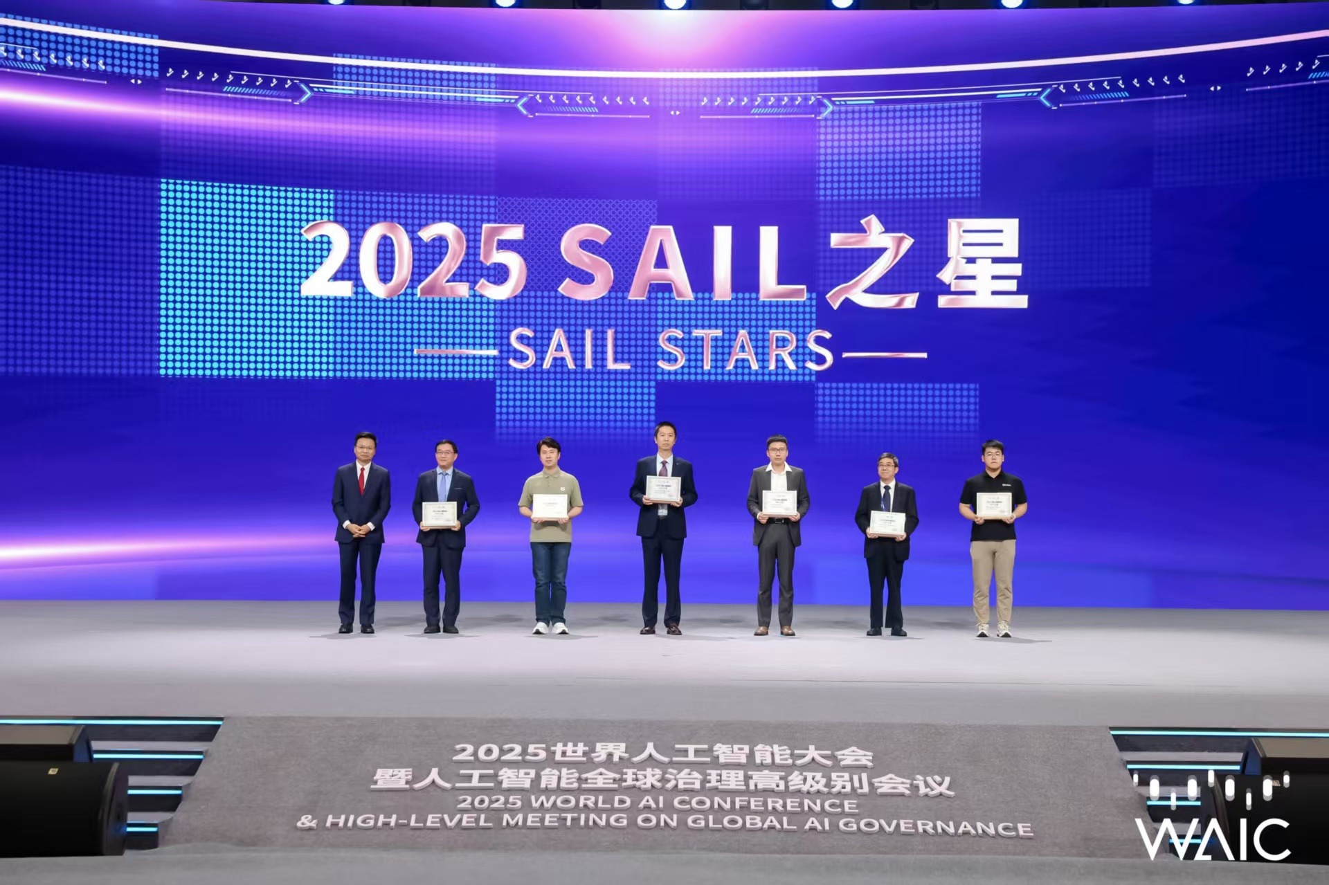 Lewin乐玩官网-小米SU7发布会倒计时10天 雷军：交作业时刻 非常激动